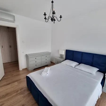 Grand Look & Location For Business On Bucharest