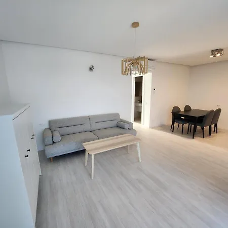 Apartment Grand Look & Location For Business On